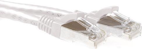 ACT White 10 meter SFTP CAT6A patch cable snagless with RJ45 connectors. Cat6a s/ftp snagless wh 10.00m (FB6410)