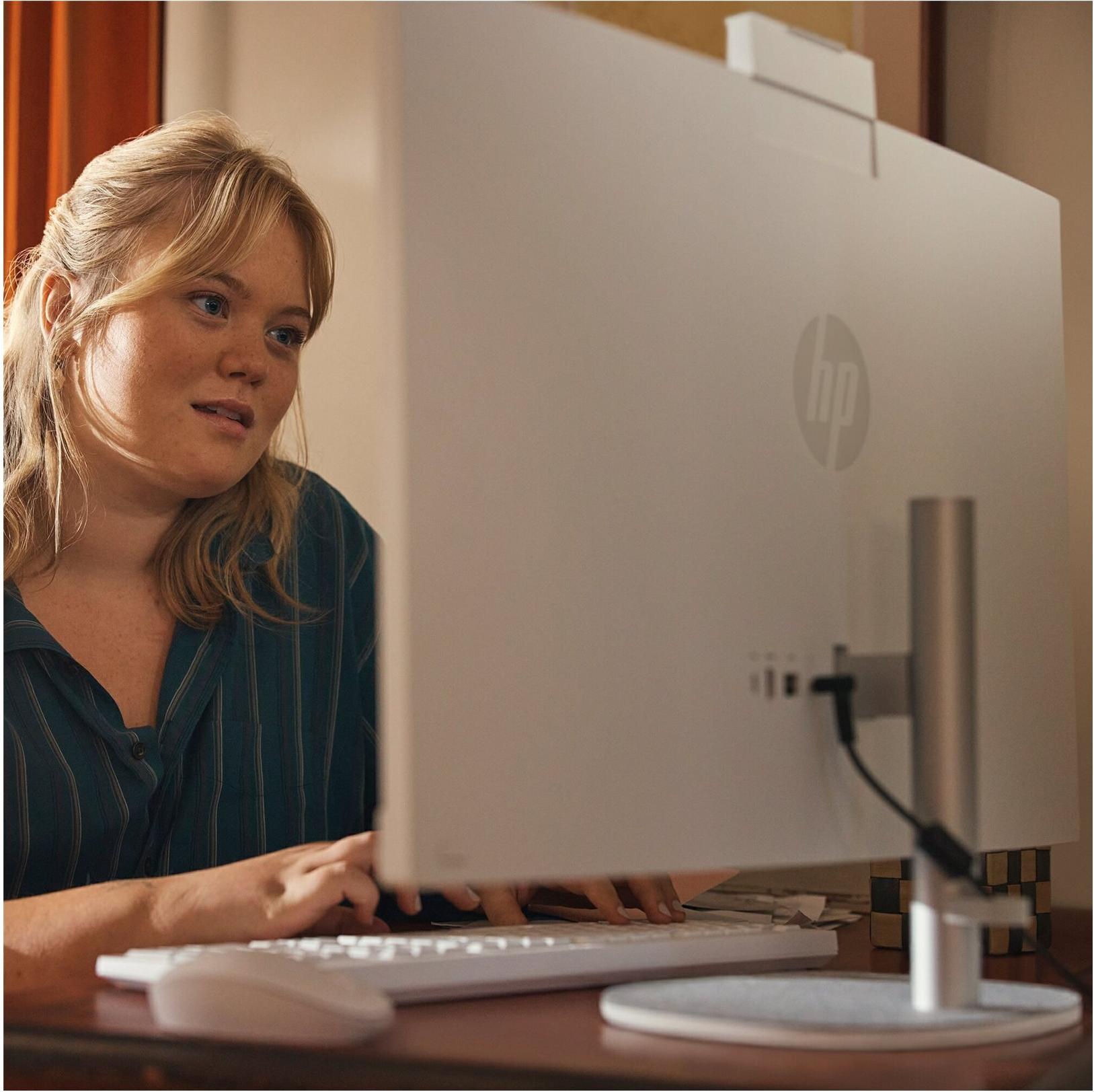 HP 27-cr0104ng 27" FHD All-in-One PC Ryzen 7 7730U 16 GB RAM 1 TB SSD Shell White