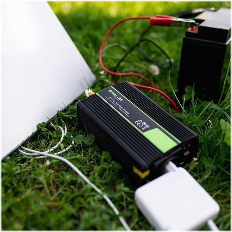 Green Cell INV10 Kfz-Wechselrichter DC 12 V auf AC 230 V 2000 W Schwarz
