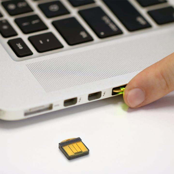 Yubico YubiKey Nano FIPS - Schwarz - 4096-bit RSA,2048-bit RSA,FIPS 140-2 - Google account,Microsoft account,Salesforce.com - CCID smart card,FIDO HID device,HID keyboard - RSA 2048 - RSA 4096 (PGP) - ECC p256 - ECC p384 - USB A (5060408461372)