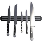 HYGOSTAR Magnetisches Messerbord, Länge: 550 mm aus schwarzem Kunststoff, für Messer & Scheren, schont die - 1 Stück (653410)