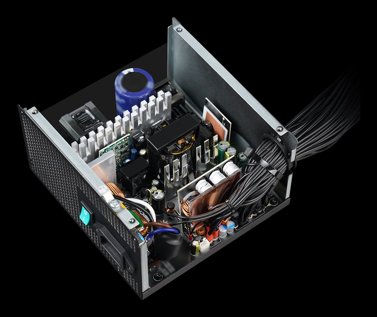 Deepcool PN1000-D 1000 W 80 PLUS Gold Schwarz