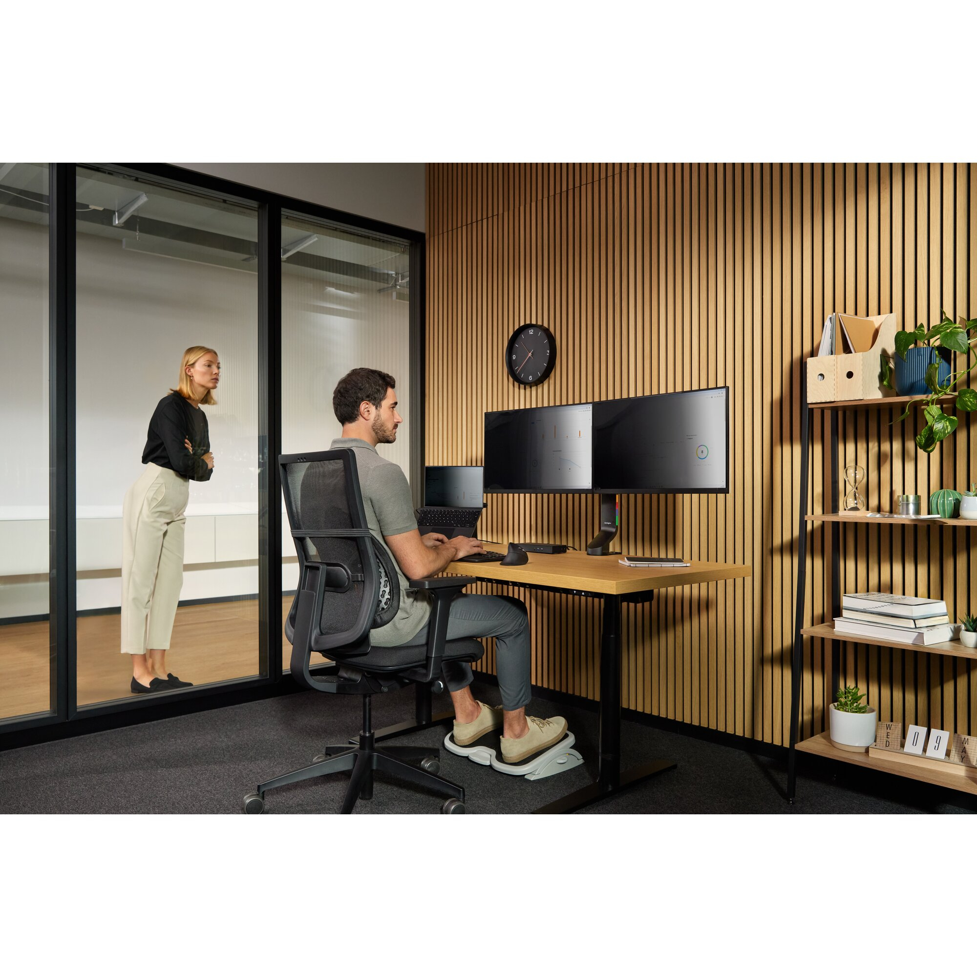Kensington EQ Blickschutzfilter für 23.8" Monitor 16:9 Blau