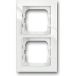 Busch-Jaeger 1754-0-4332. Produktfarbe: Weiß, Markenkompatibilität: Busch-Jaeger. Breite: 91 mm, Höhe: 162 mm, Dicke: 1,1 cm (2CKA001754A4332)