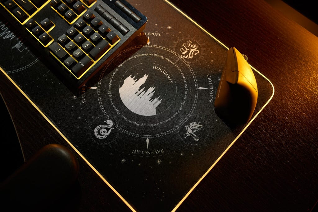 Numskull Harry Potter Gaming-Mauspad mit Wireless Charge 80 x 30 cm Schwarz, Mehrfarbig, Rot