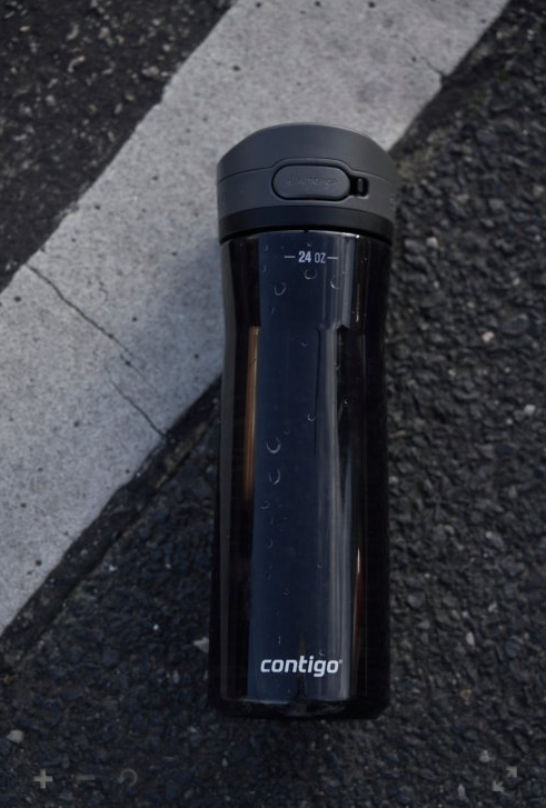 Contigo Jackson 2.0 Trinkflasche 720 ml Tritan Klappdeckel Schwarz
