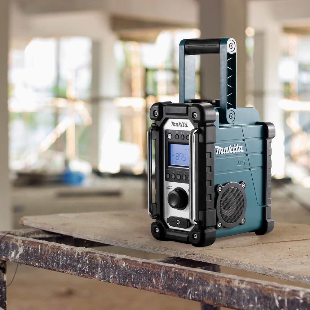 Makita LXT DMR116 Baustellenradio 18V IP64 Stereo AUX Türkis