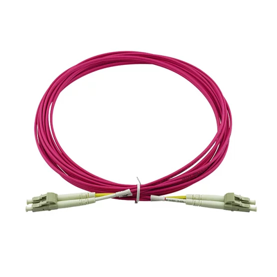 BlueOptics FCKAB-OM4-C05-L-BO LC-LC Multimode OM4 Patchkabel 5 m Violett