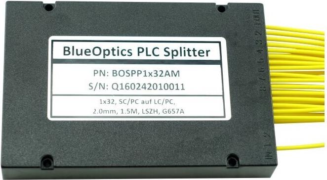 BlueOptics PLC Splitter ABS Box, Eingang:  LC-UPC - Ausgang: LC-UPC 1x32, 1260nm bis 1650nm, Singlemode G.657.A1 E9/125µm, niedrige Eingangsdämpfung, RAL9004 (schwarz), 1 Meter Länge Eingang und Ausgang (BOSA-LU-LU-1x32)