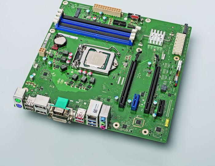 Fujitsu D3644-B Intel (S26361-F5110-V162)