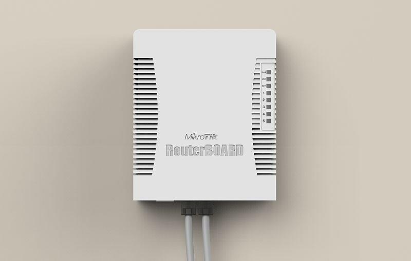 MikroTik RouterBOARD hEX RB960PGS Gigabit Router 5-Port Weiß