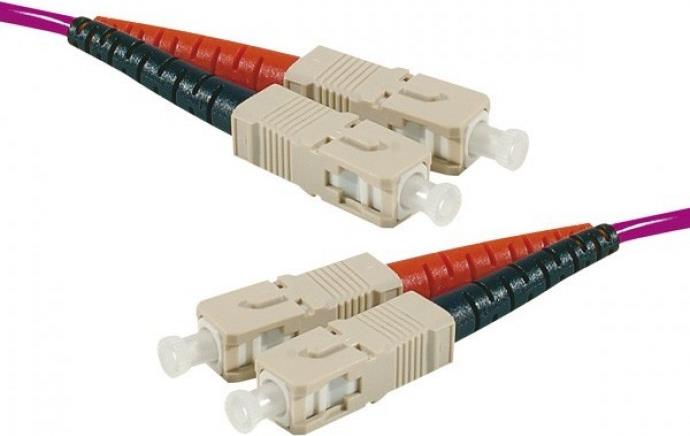 LWL Patchkabel Eco, 50/125 µm, OM4-Faser, SC Duplex Stecker/Stecker, erika-violet, 2,0 m UPC UPC-Schliff (392812)