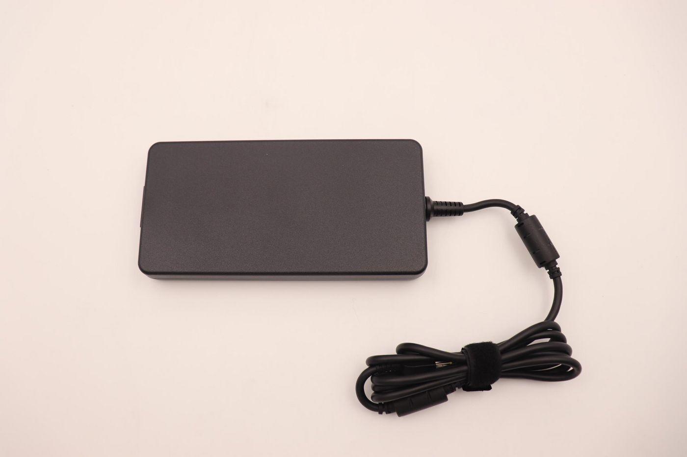 Lenovo AC_ADAPTER 230W,3P,WW,CHY (5A11F20726)