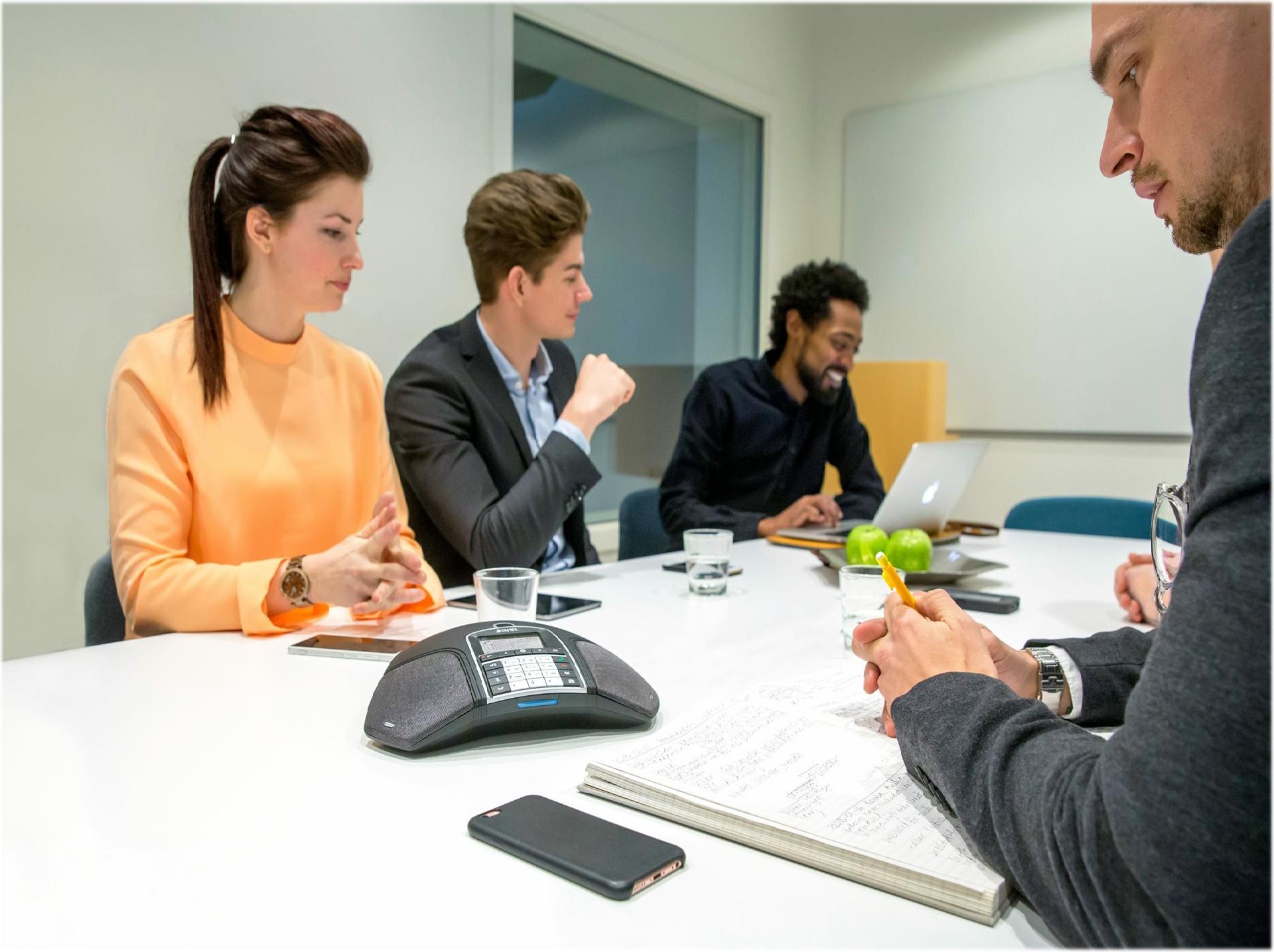 Konftel 300IP VoIP-Konferenztelefon Liquorice Black