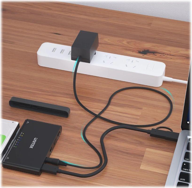 Unitek SolidForce+ S1222A Speichergehäuse SATA/NVMe USB 3.2 Gen 2 für 2,5"/3,5" & M.2 Schwarz