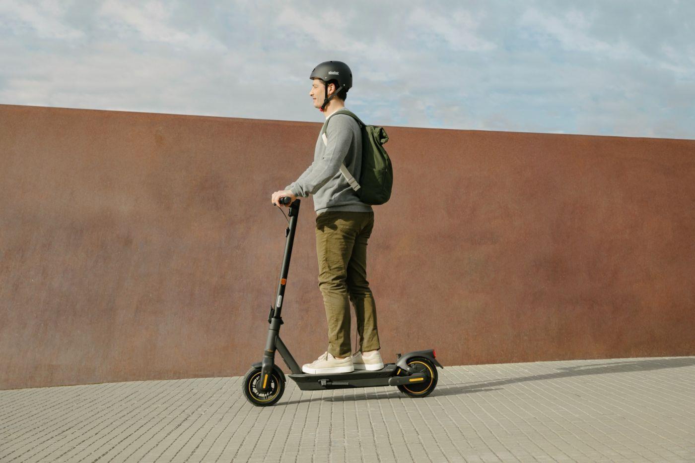 Ninebot by Segway KickScooter MAX G2D E-Scooter Schwarz