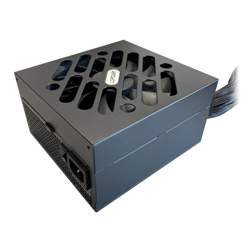 LC-Power LC Power Integrator Series LC700SI V2.31 700 W 80 PLUS Schwarz