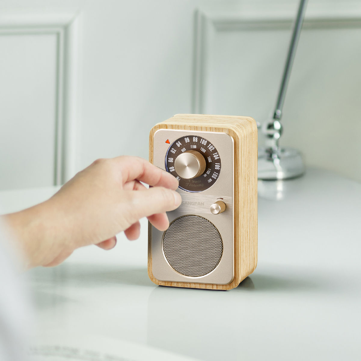 Sangean WR-9 Tragbares FM/AM-Radio Bluetooth Echtholzgehäuse White Ash