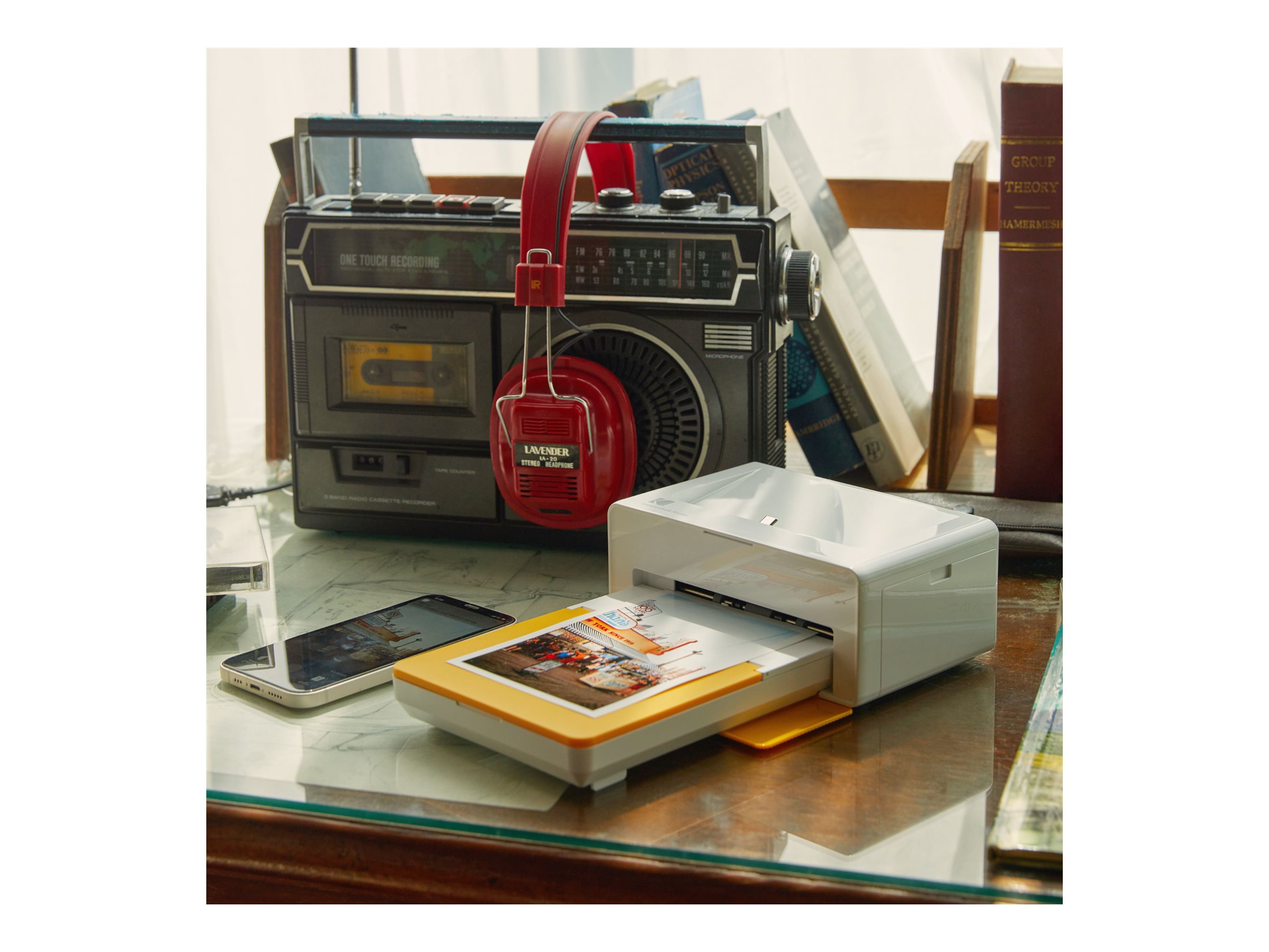 Kodak Instant DockPrinter PD460Y Fotodrucker 4" x 6" Farbstoffsublimation WLAN Bluetooth USB-C Weiß, Gelb