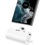 SKROSS Power Stand 18.5 W 5000 mAh - Powerbank und Smartphone-Staender in (SKPB0003RPSCN)