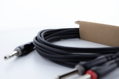 Cordial EY 5 VPP Audio Y-Adapter Klinke 6,3 mm Stereo auf 2x 6,3 mm Mono 5 m Schwarz