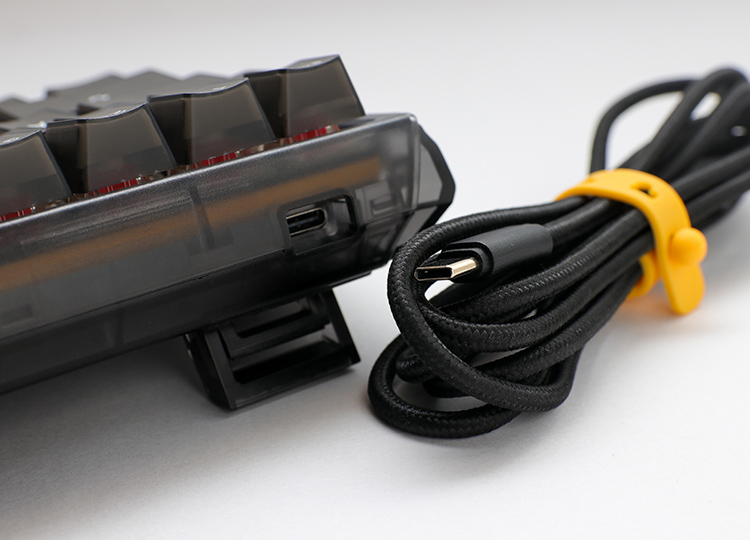 Ducky One 3 Mini Aura Black MX-Silent-Red RGB QWERTZ USB Schwarz