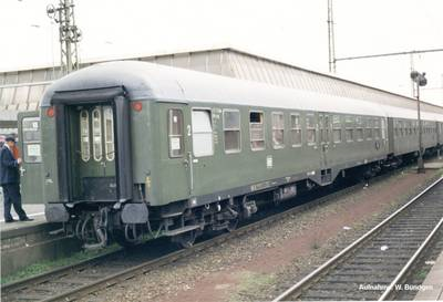 Piko H0 59681 H0 Mitteleinstiegswagen der DB ABym 1./ 2. Klasse (59681)