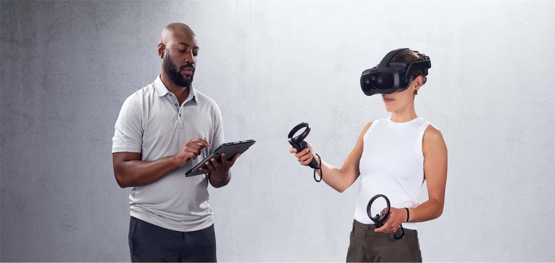 HTC VIVE Focus Vision Business Edition VR/MR-Headset 5K Eye-Tracking 128 GB Schwarz
