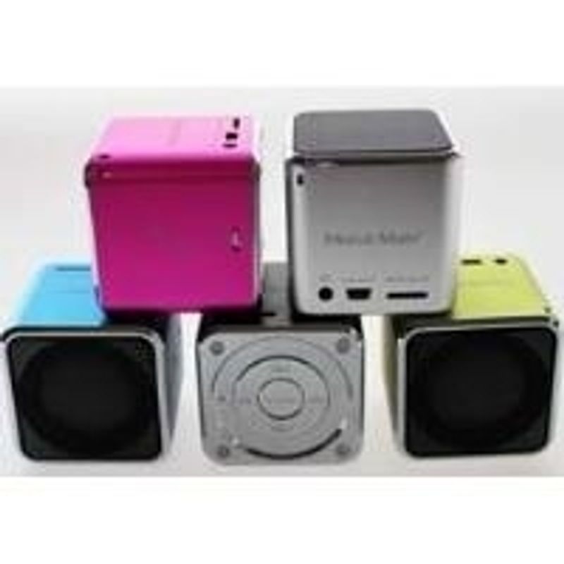 Technaxx Mini / Soundstation MusicMan Portabler mit 3528 MP3-Player Silber Soundstation eingebautem Mini-Lautsprecher