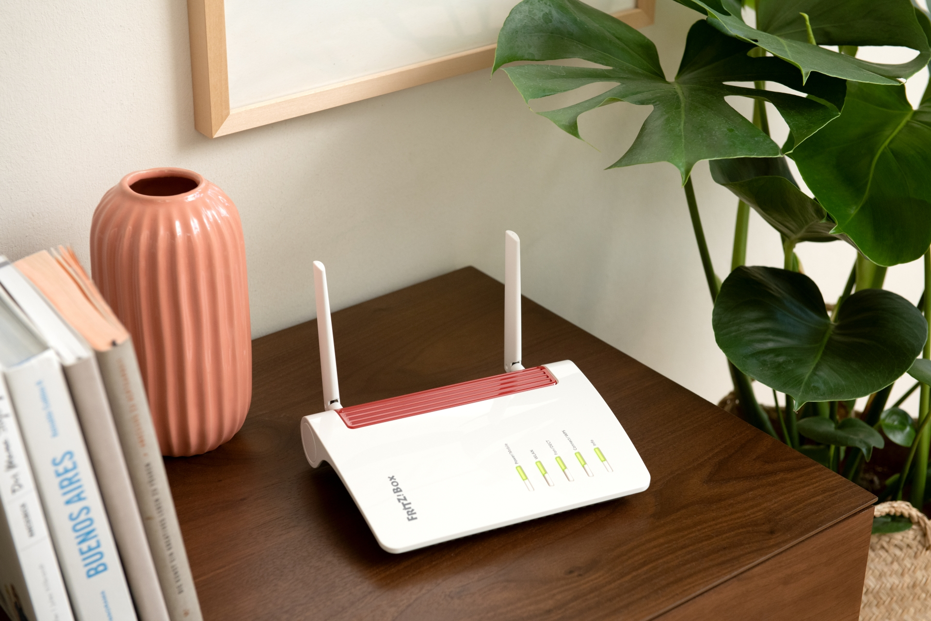 FRITZ!Box 6850 5G WLAN-Router Wi-Fi 5 5G Schwarz, Rot, Weiß