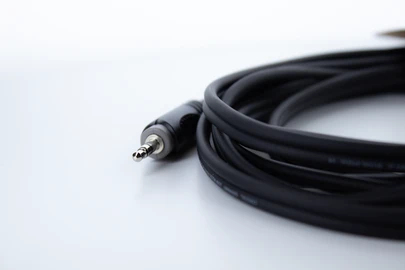 Cordial 14865 Audio Y-Adapterkabel 3,5 mm Klinke auf 2x 6,3 mm Klinke Mono 5 m Schwarz
