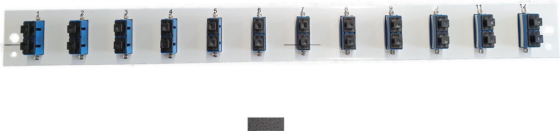 EFB-Elektronik Bestückte Frontblende mit 12 x SC Duplex Kupplung OS2 vertikal, schwarz Hersteller: EFB Elektronik (SB-FP-S-12SC-D-V-OS2)