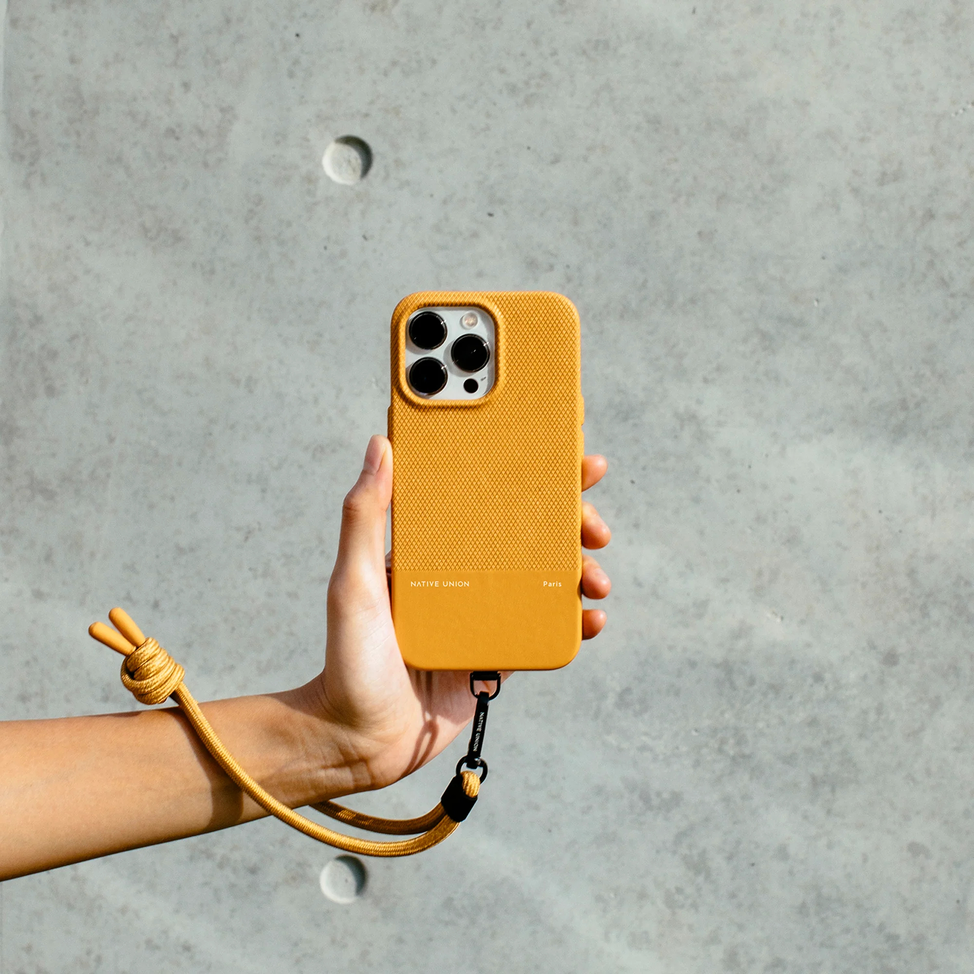 Native Union Classic Case iPhone 15 6,1" Gelb