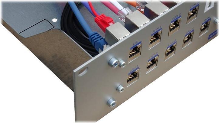 Wantec 2090 Patch Panel 2U 19" RJ-45 USB Typ A Silber