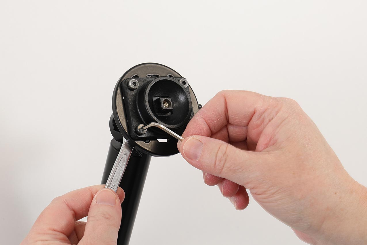 Brodit Passive Halterung mit Drehgelenk für Honeywell CK67, Schraubbefestigung, Schwarz