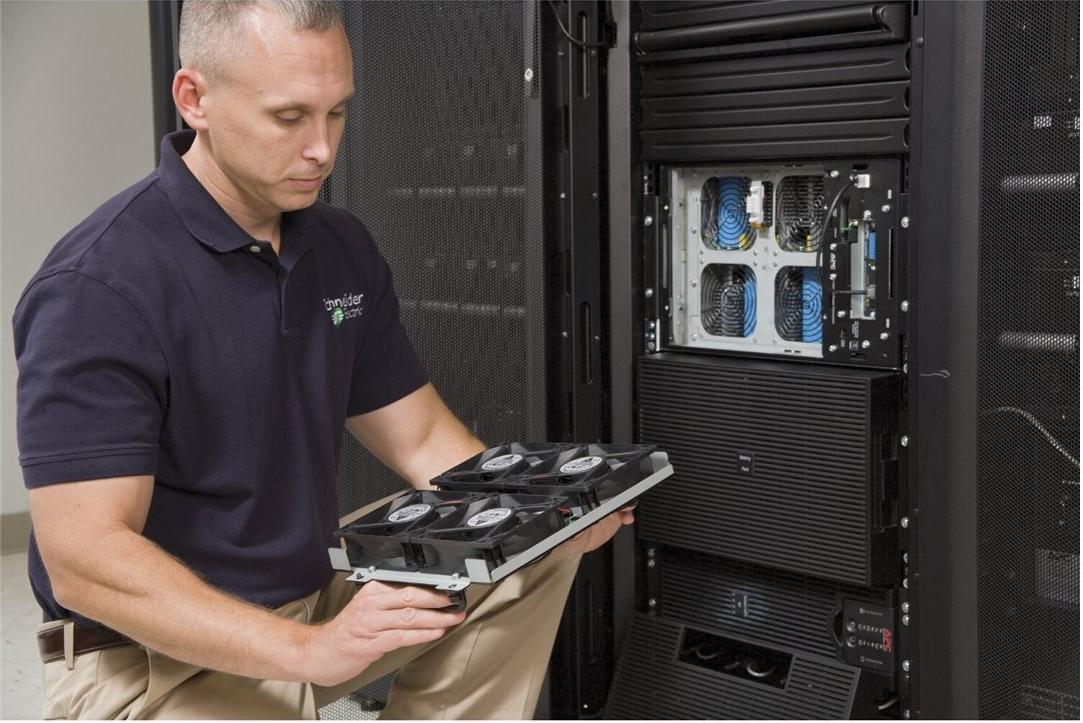 APC 1YR EAA Plus Pred. Upgd FW or Exstng Srvc Plan for 1 1or3P UPS 10-40kVA Bat Frm PDU or Acc. (WUPGEAAPLUS-UG-01)