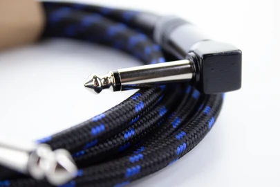 Cordial 14780 Instrumentenkabel 6,3 mm Klinke mono auf 6,3 mm Klinke mono 3 m Schwarz/Blau