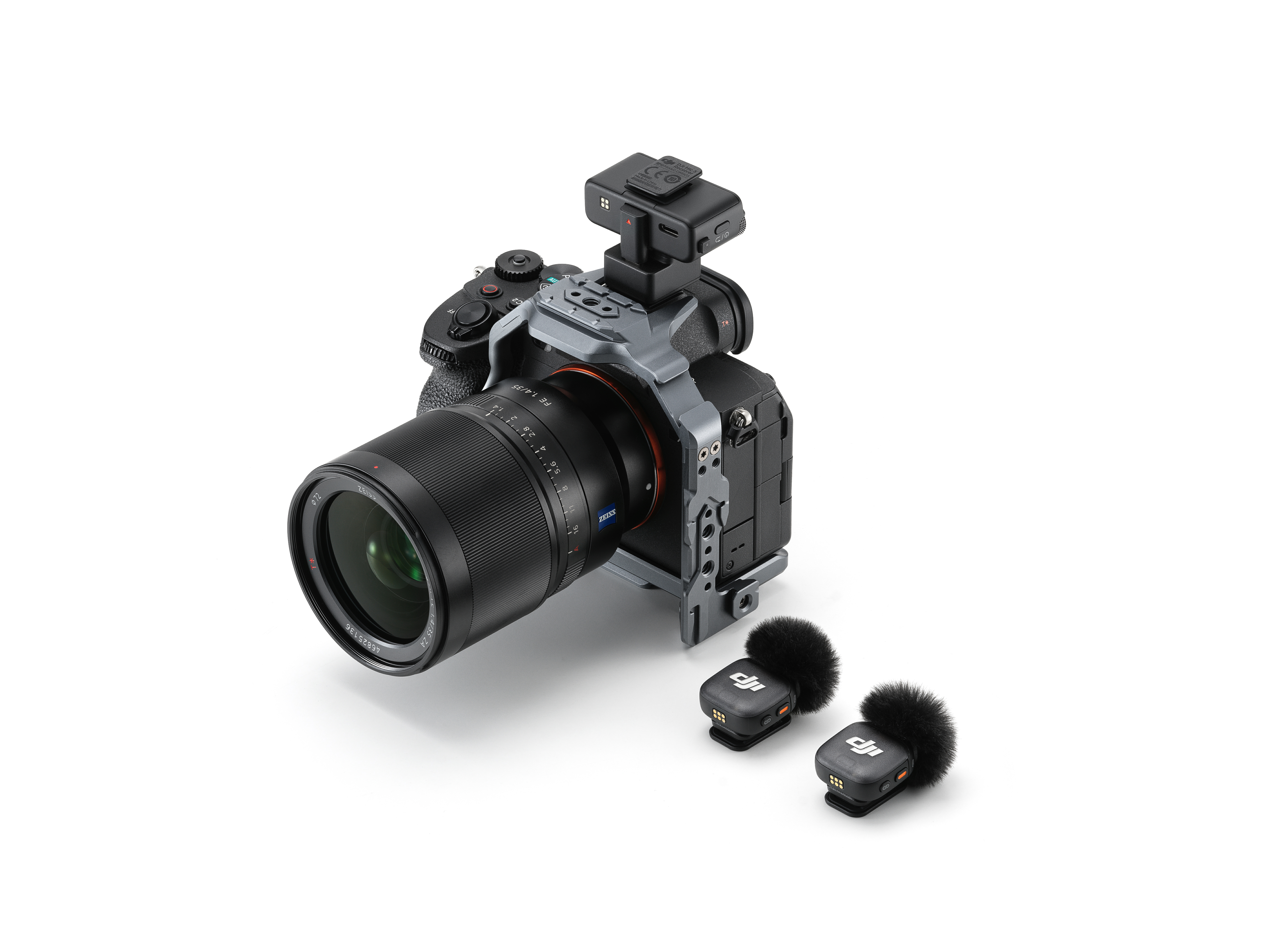 DJI Mic 3 Kabelloses Mikrofonsystem 2 Sender 1 Empfänger Ladeschale Schwarz