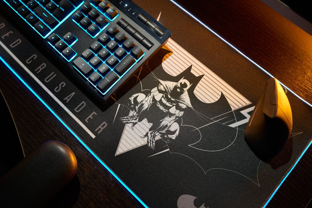 Numskull Gaming-Mauspad DC Comics Batman mit Wireless Charge 80x30 cm Blau, Mehrfarbig, Rot