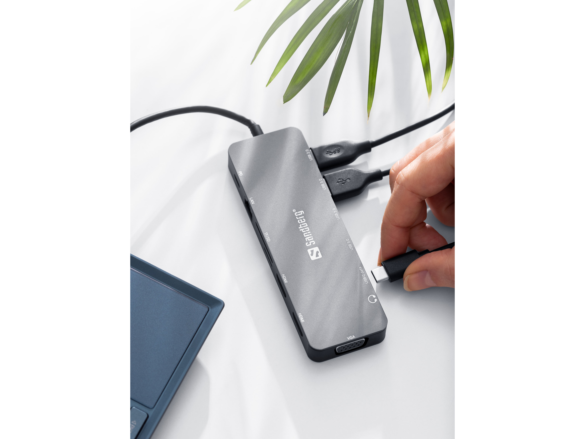 Sandberg 13-in-1 Dockingstation USB-C HDMI VGA 100Mb LAN Grau
