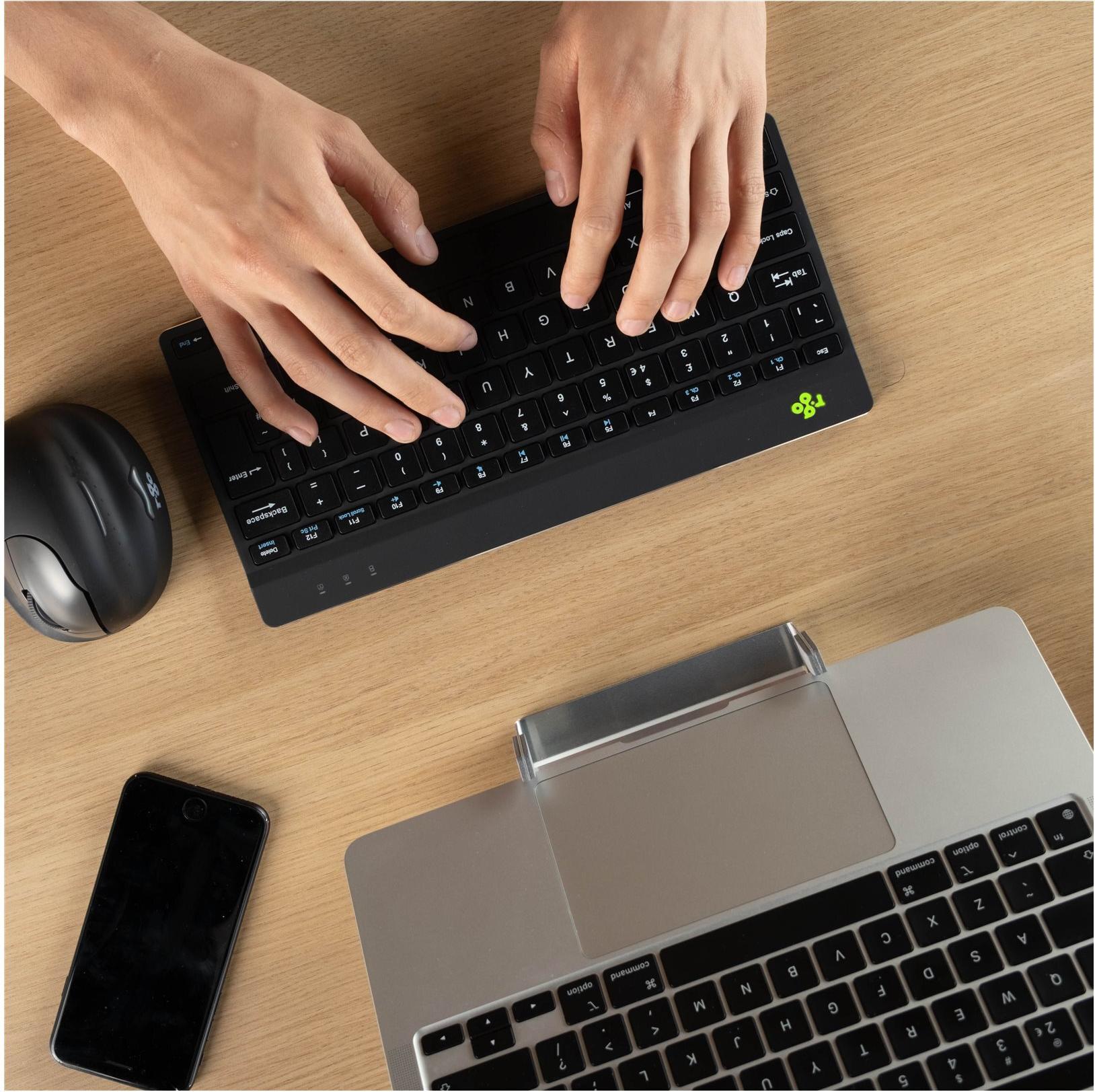 R-Go Ergonomische Tastatur Compact Break Bluetooth QWERTZ Deutsch Schwarz