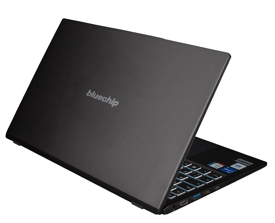 bluechip TRAVELline B15W58 15,6" Intel Core i7 16 GB RAM 1 TB SSD Black