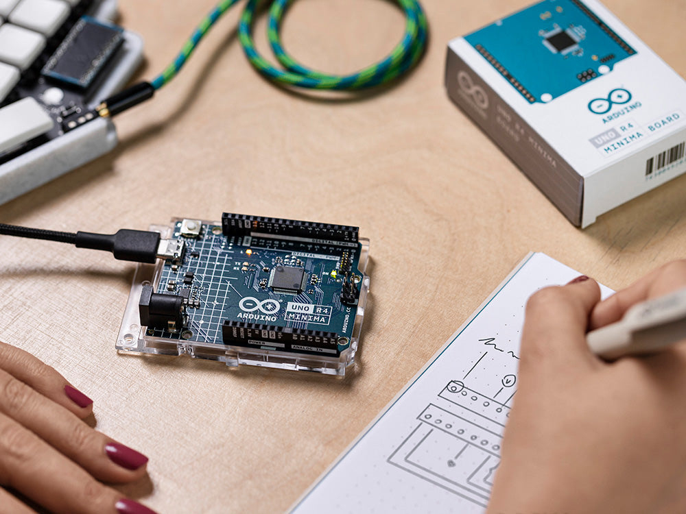 Arduino UNO R4 Minima Entwicklungsplatine ARM Cortex 48 MHz 32 KB RAM 256 KB Flash
