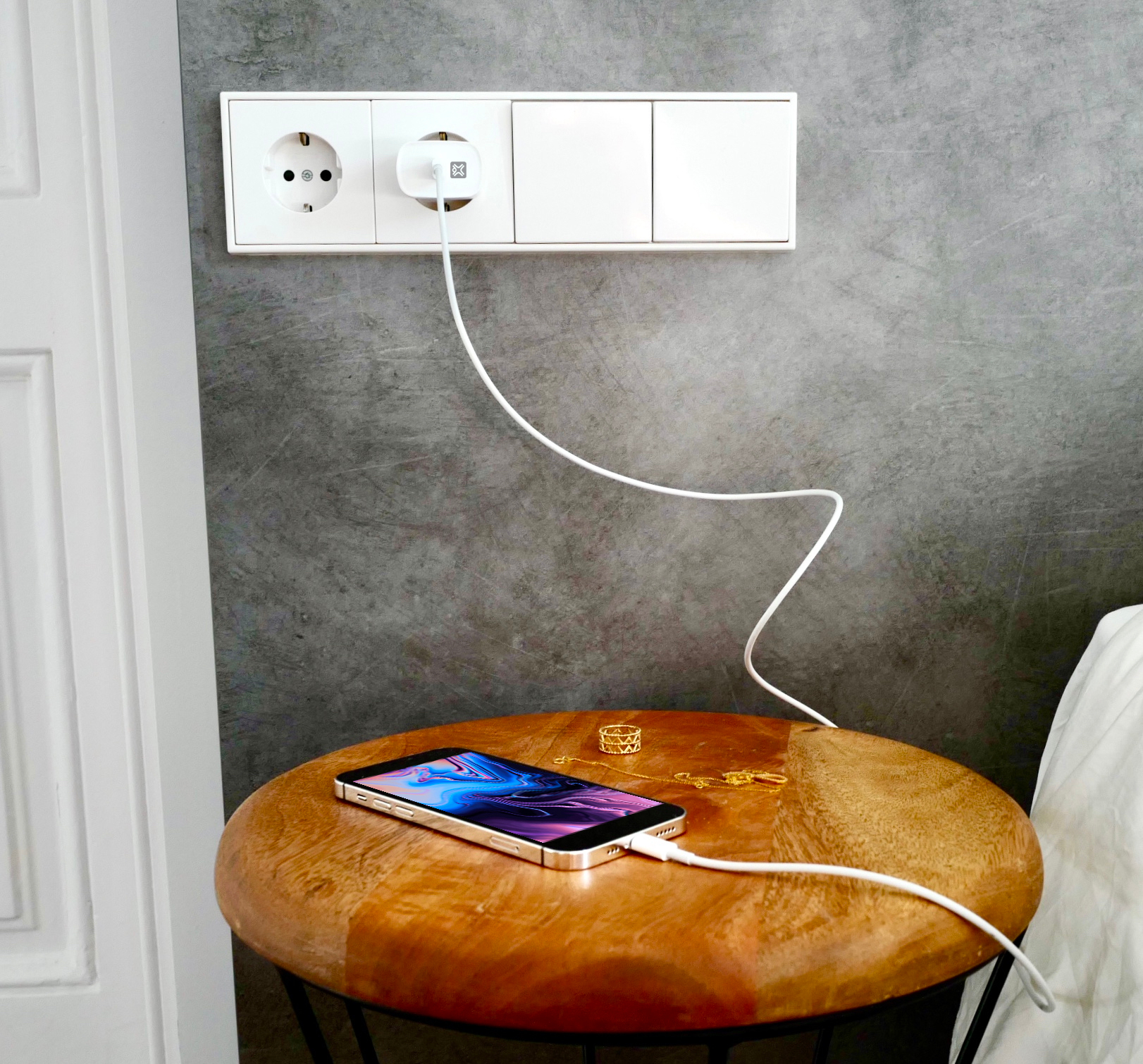 XtremeMac XWH-SPC-03 USB-C Ladegerät 20 W PD 3.0 Weiß