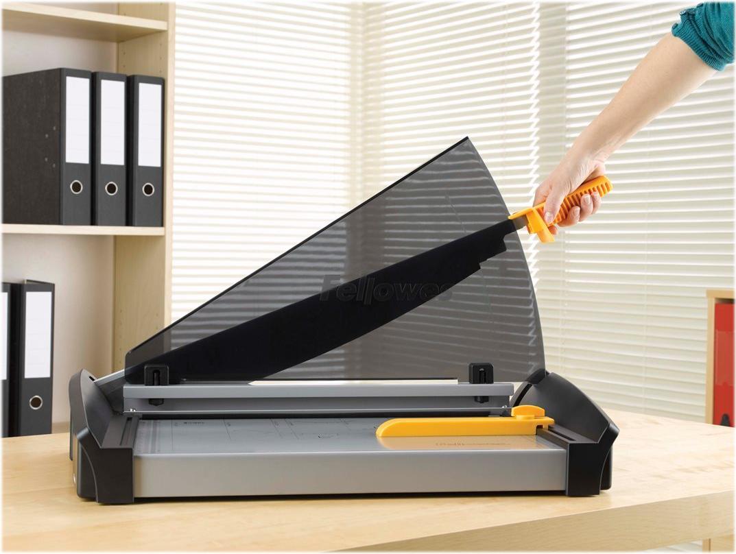 Fellowes Plasma A4 Hebelschneider 380 mm 40 Blatt Schwarz, Silber