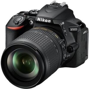 Nikon D5600 + AF-S DX 18-105mm G ED VR (VBA500K003)