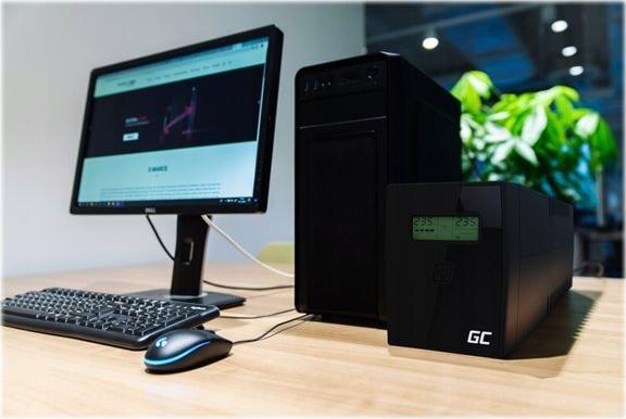 Green Cell UPS Micropower 1500VA 1500 VA 900 W Schwarz