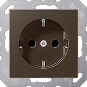 JUNG A 1520 KI MO. Buchsen-Typ: CEE 7/3. Produktfarbe: Braun, Material: Duroplast. Eingangsspannung: 250 V, Stromstärke (maximal): 16 A. Breite: 55 mm, Höhe: 55 mm (A1520KIMO)