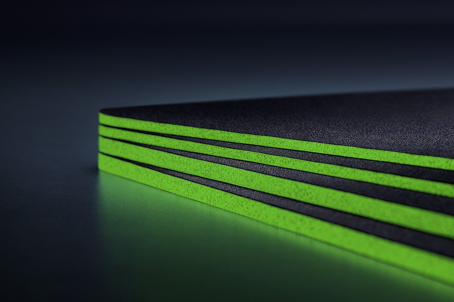 Razer Gigantus V2 3XL Gaming-Mauspad 120 × 55 cm Schwarz, Grün