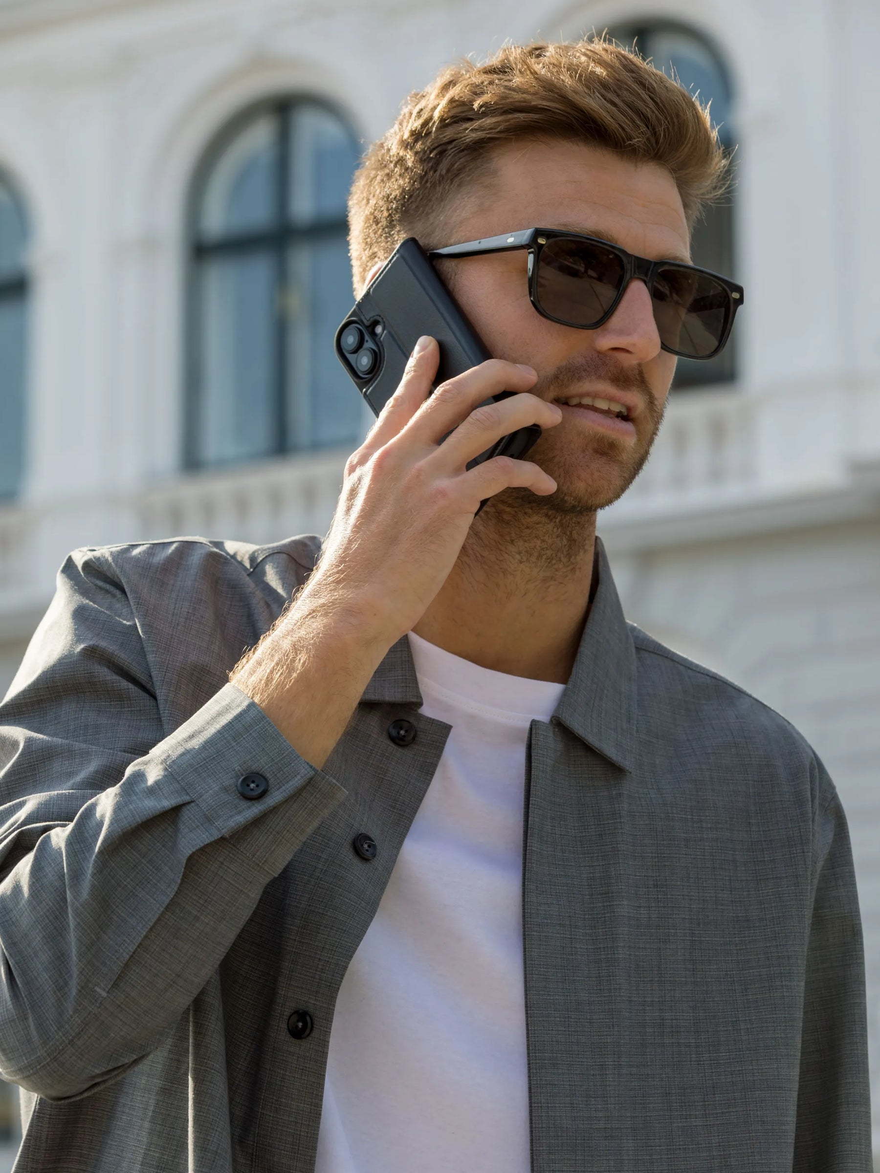 dbramante1928 Oslo Pro Flip-Hülle für Samsung Galaxy S24 FE 6.7" Schwarz